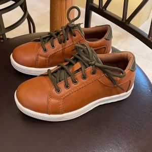 Deer Stags dress shoe Like New - boy toddler 13W Tan/Saddle/Brown